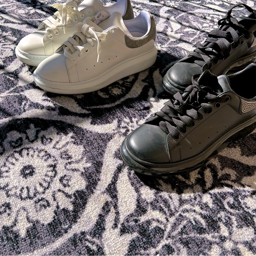 I’m sellin 3 pairs of shoes (Alexander McQueens)